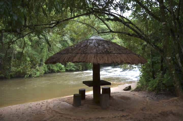 Praia na Pousada Roccaporena cachoeira